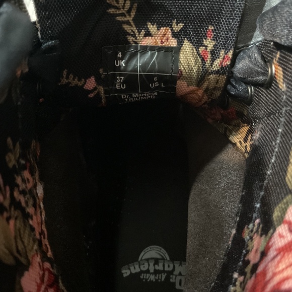 Dr Martens Triumph Boots (USED FOR ABOUT A WEEK ) - Picture 4 of 6